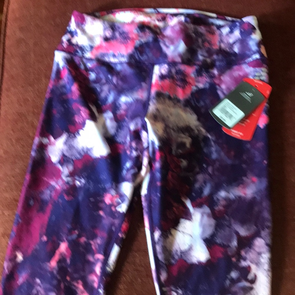 Athletic capris